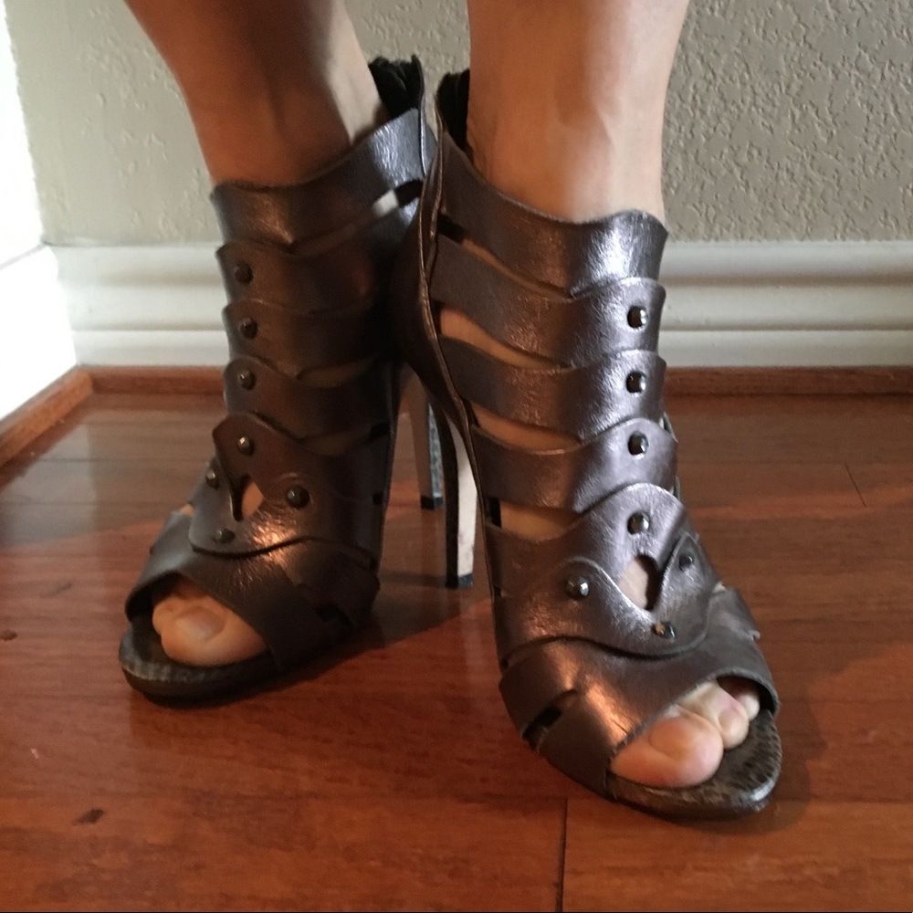White House Black Market Sexy Booties